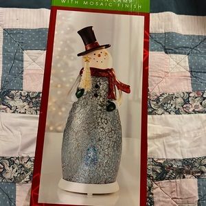 New in the box snowman lamp with mosaic  finish